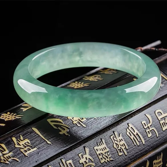 Natural Myanmar jadeite bracel – Coordinates Bracelet Bewertung und Preis