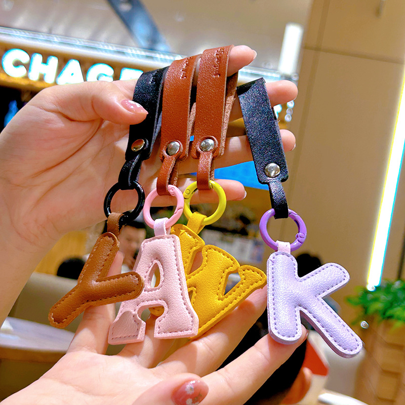 Creative PU Leather 26 Letter  – Monogram Keychain Leather Bewertung und Preis