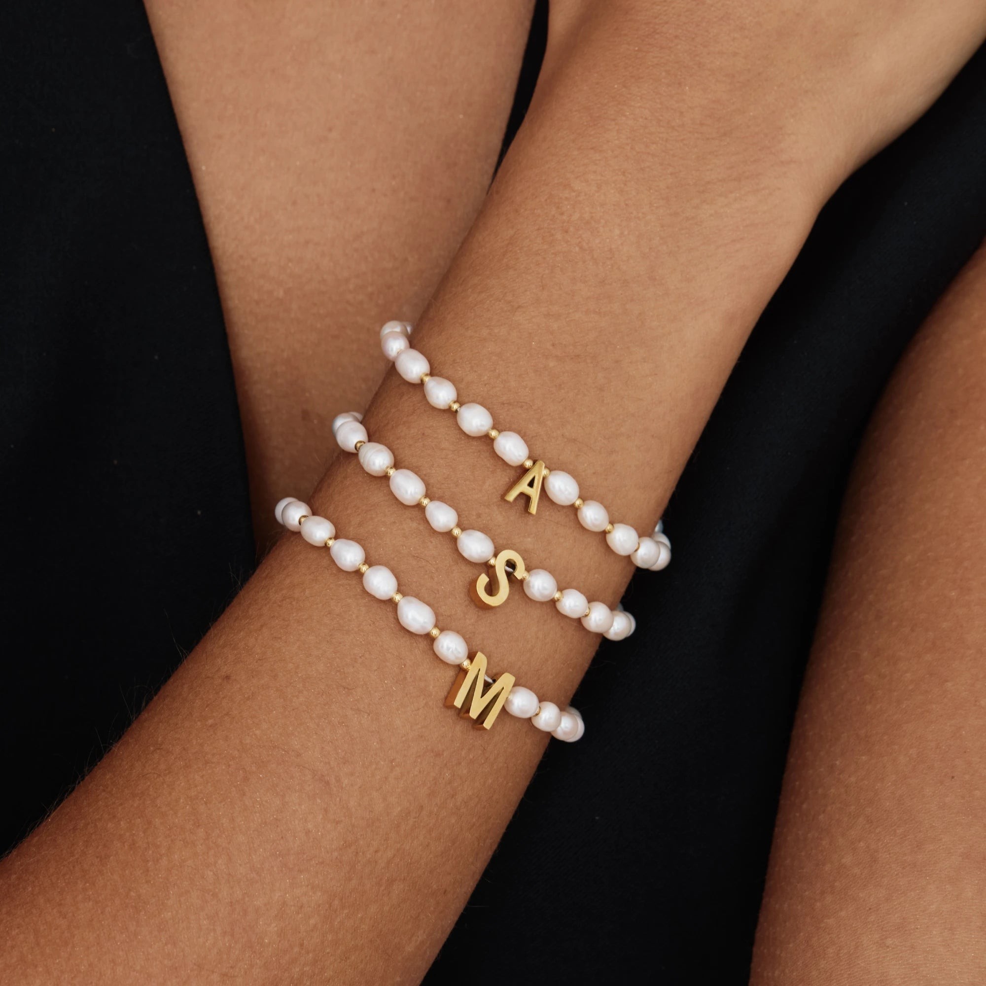 Custom PEARL INITIAL CHARM BRA – Initial Ring Custom Bewertung und Preis