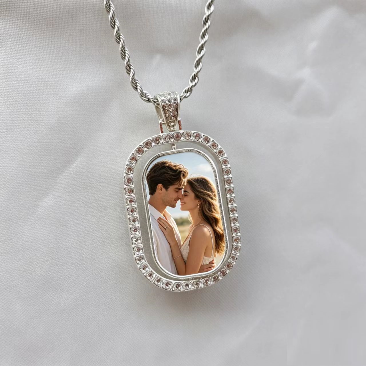 Custom photo pendant necklace, – Pet Portrait Custom Bewertung und Preis