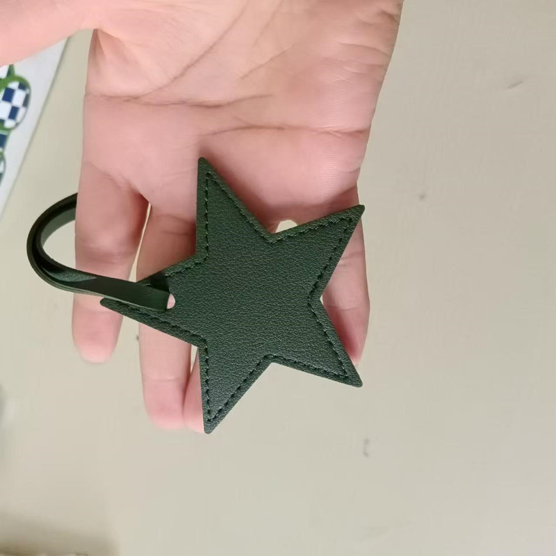 Free initials five pointed sta – Monogram Keychain Leather Bewertung und Preis
